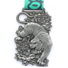 Oem Design 3D Tiger Metal Running Sports Medal With Ribbon